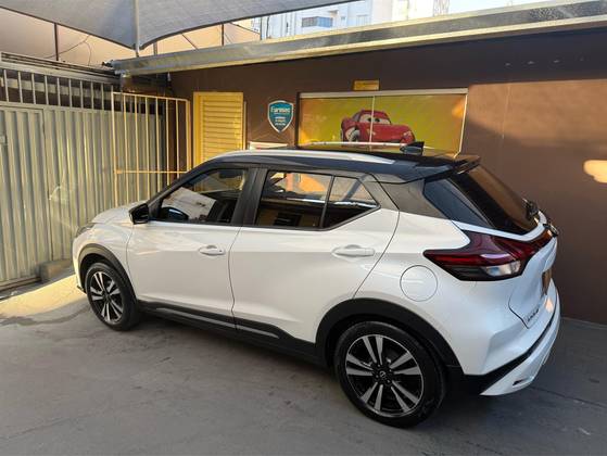 NISSAN KICKS 1.6 16V FLEXSTART EXCLUSIVE XTRONIC NISSAN KICKS 1.6 16V FLEXSTART EXCLUSIVE XTRONIC